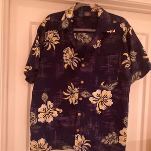 Maui men’s Hawaiian shirt